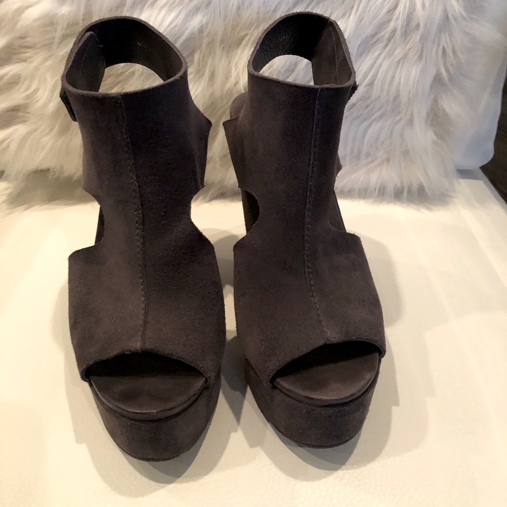 Pedro Garcia wedge heels